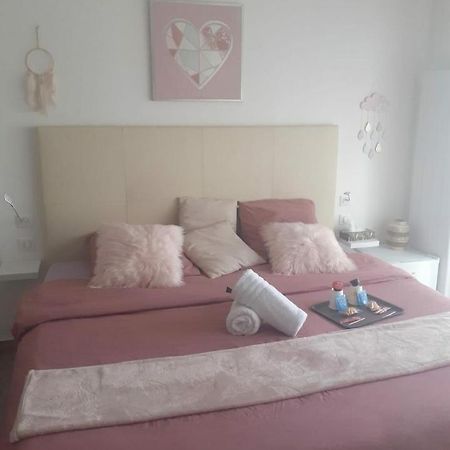 Love Room Seduction Tremblay-en-France Exterior foto